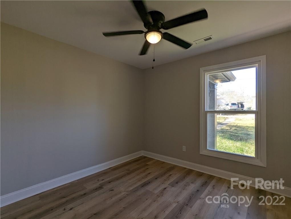 516 Annex Avenue - Photo 6