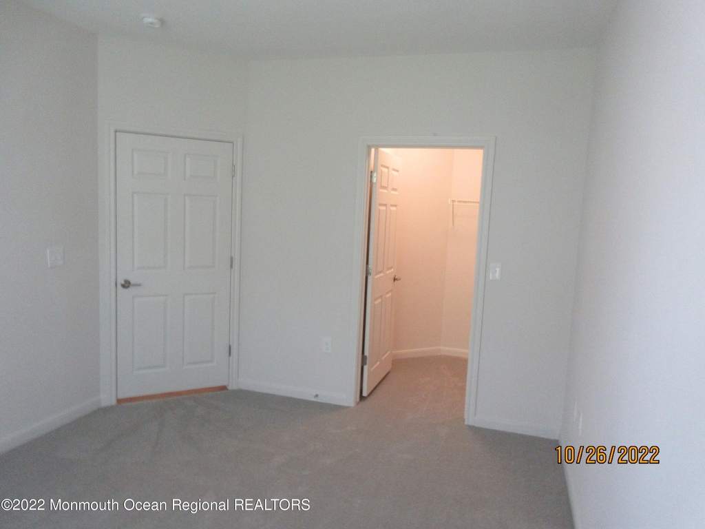 900 Wessex Place - Photo 11