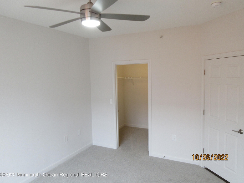 900 Wessex Place - Photo 16