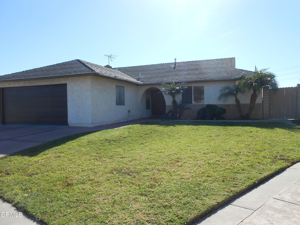 10010 Santee Court - Photo 0