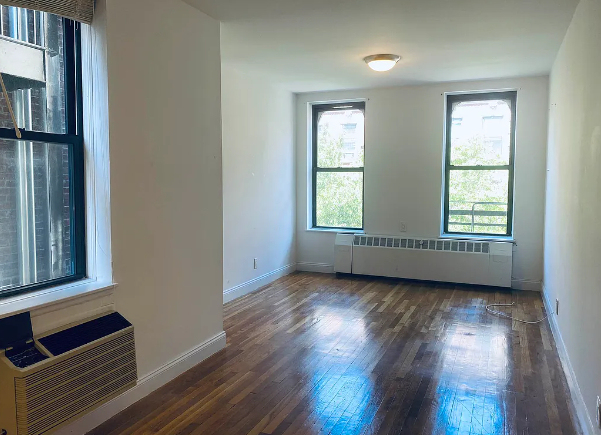 246 West 22nd Street - Photo 1