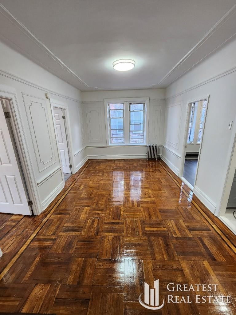 216 East 52nd Street - Photo 1