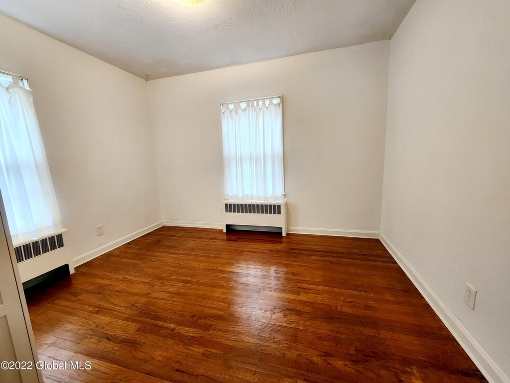 2066 Brookview Road - Photo 15