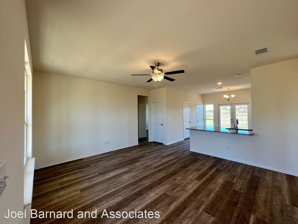 555 Cottonwood Creek - Photo 2