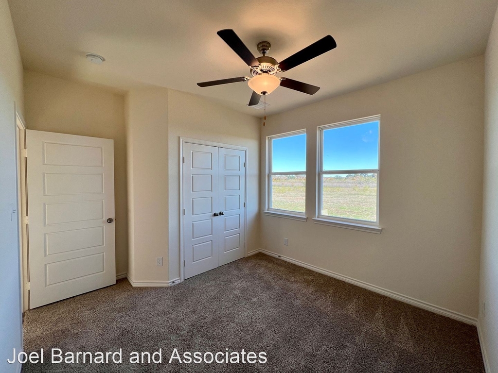 555 Cottonwood Creek - Photo 10