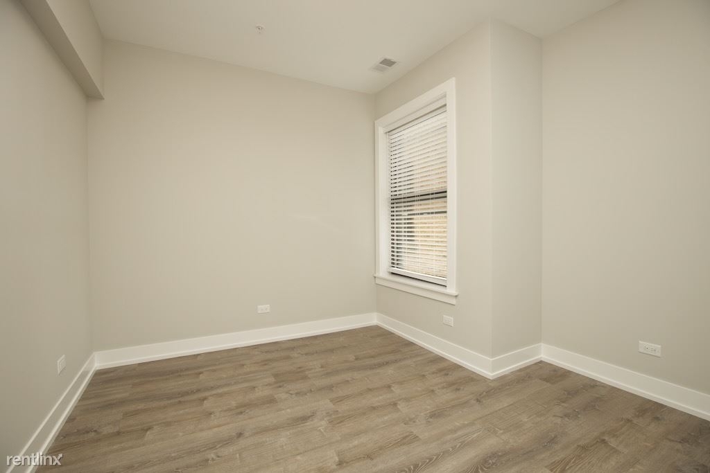 1138 Maple, Unit 4 - Photo 9