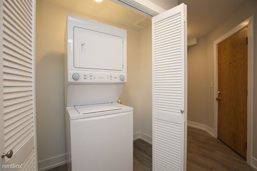 1134 Maple, Unit 4 - Photo 19