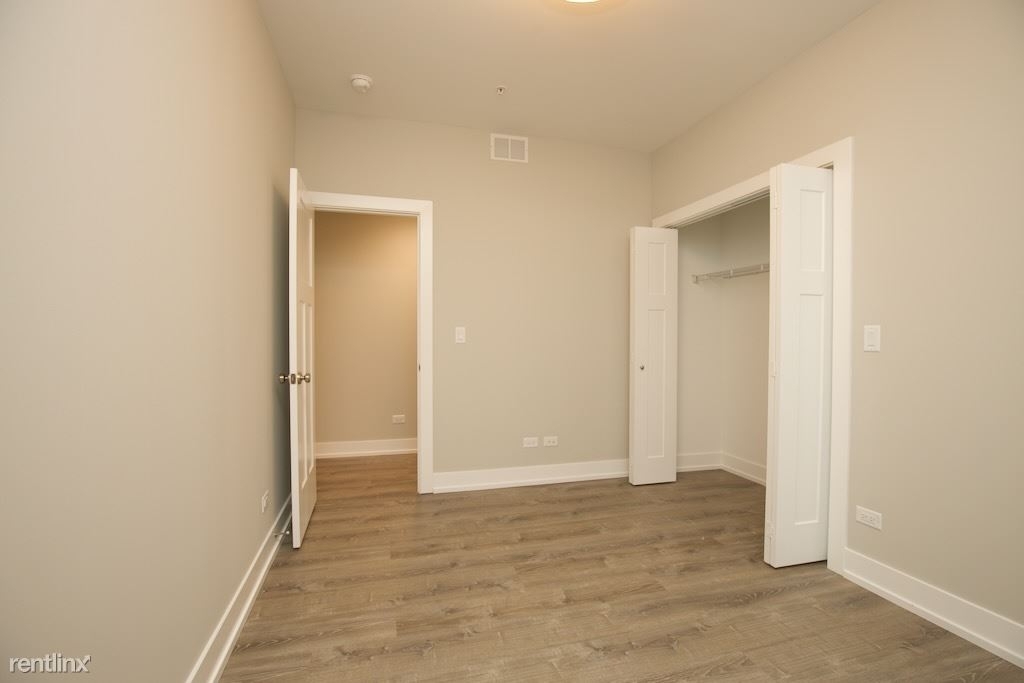 1134 Maple, Unit 4 - Photo 15