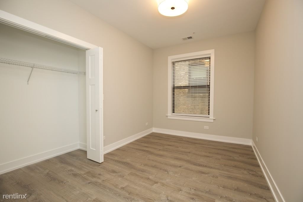 1134 Maple, Unit 4 - Photo 14