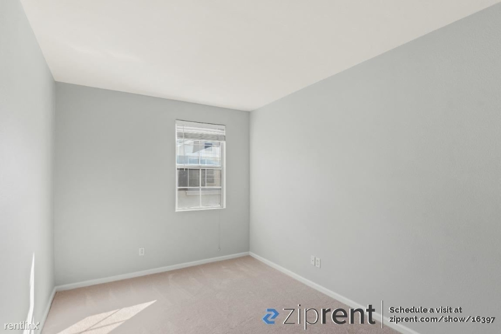 4154 Glenwood Terrace - Unit 2 - Photo 16