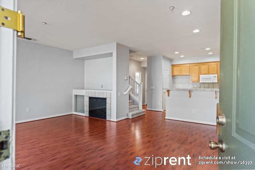 4154 Glenwood Terrace - Unit 2 - Photo 1