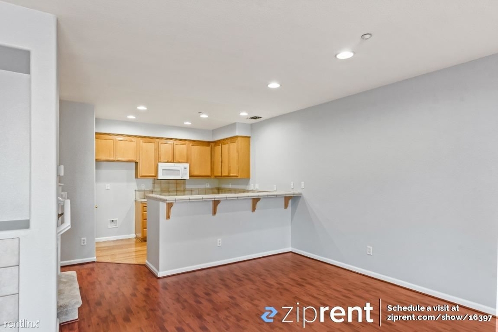 4154 Glenwood Terrace - Unit 2 - Photo 5