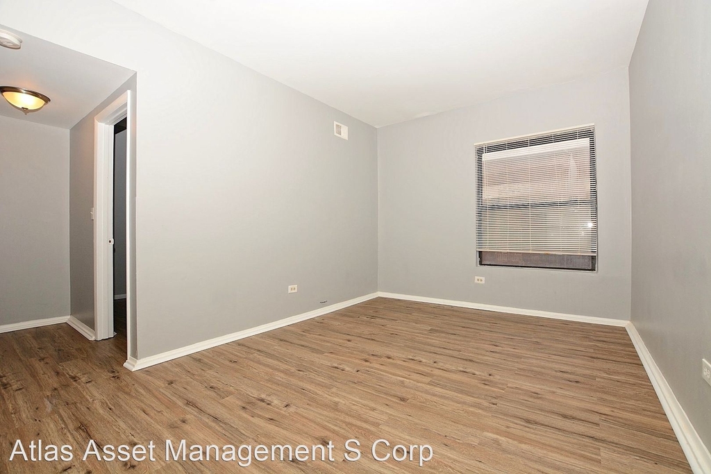 4240 S Michigan Ave - Photo 2