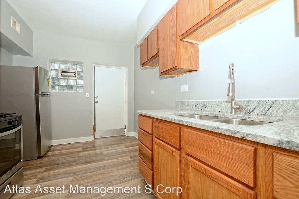 4240 S Michigan Ave - Photo 4