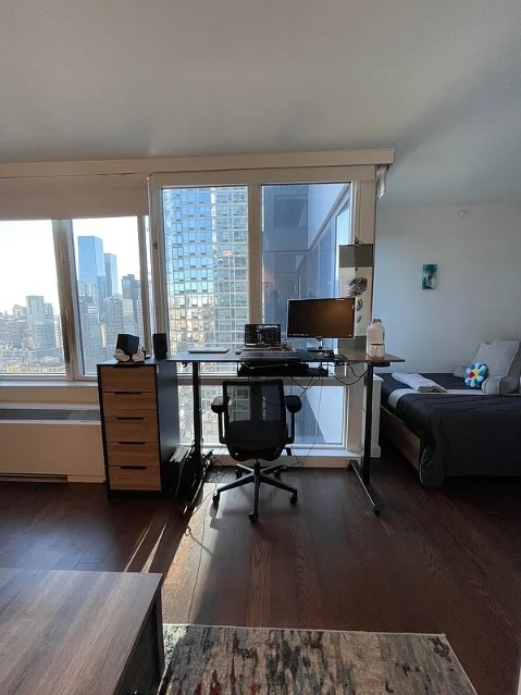 605 West 42nd Street - Photo 9