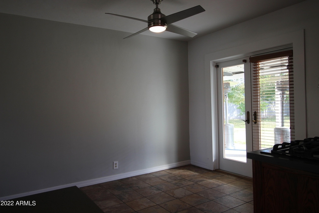 1807 E San Miguel Avenue - Photo 7