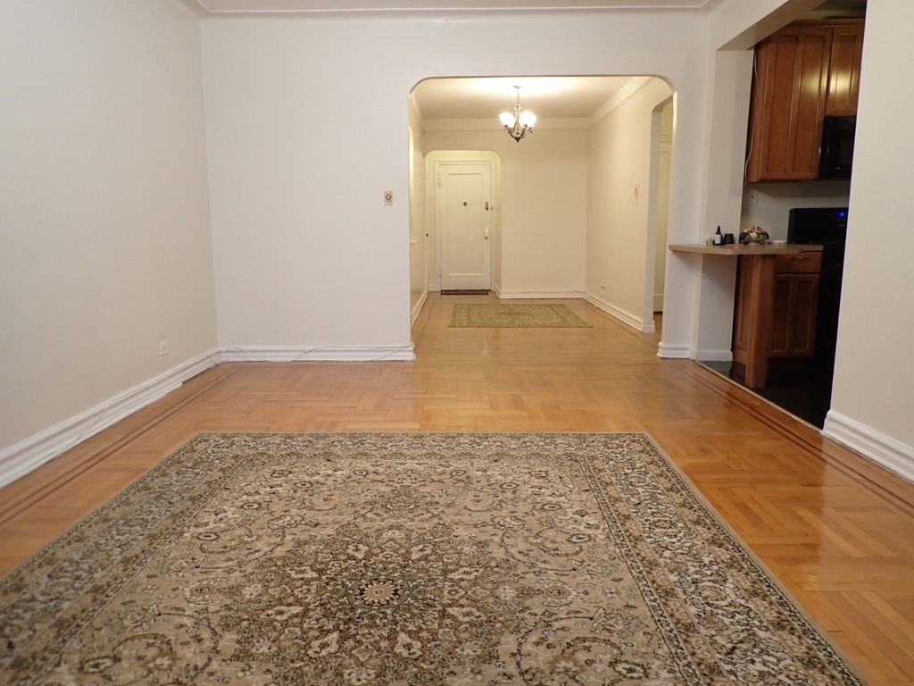 909 East 29th Street - Photo 1