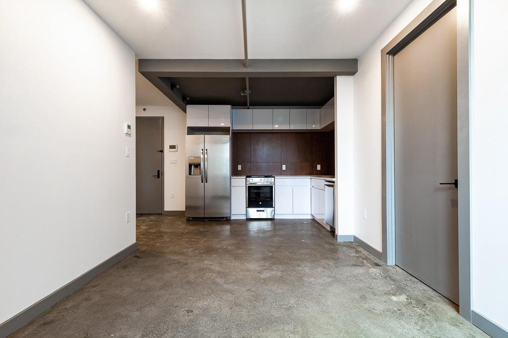 410 Tompkins Avenue - Photo 1