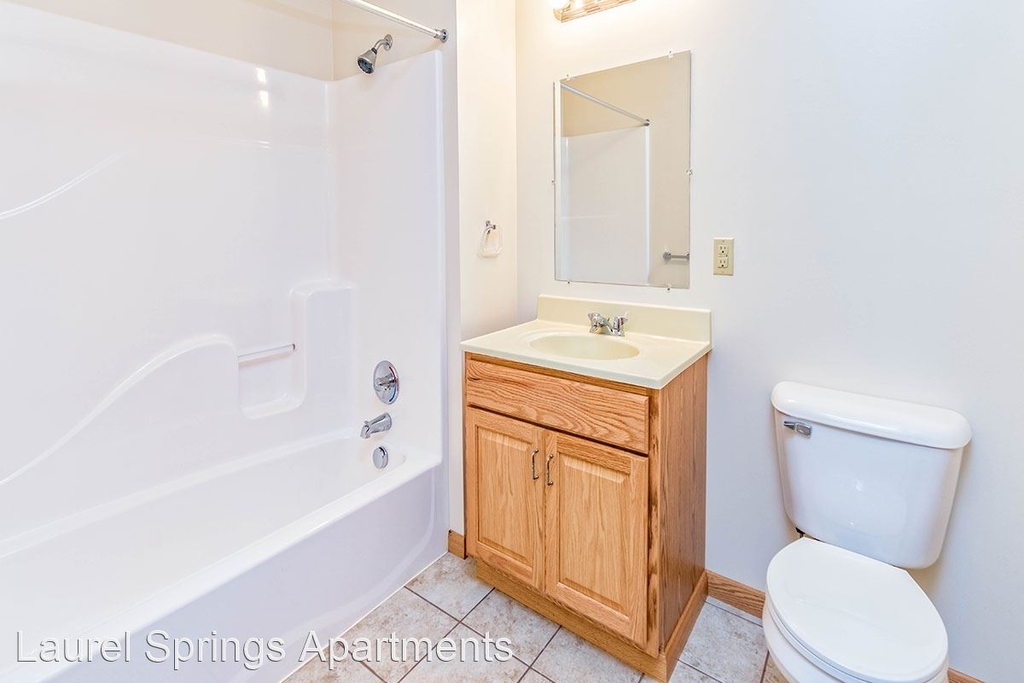 4711 Springview Dr. #105 - Photo 8