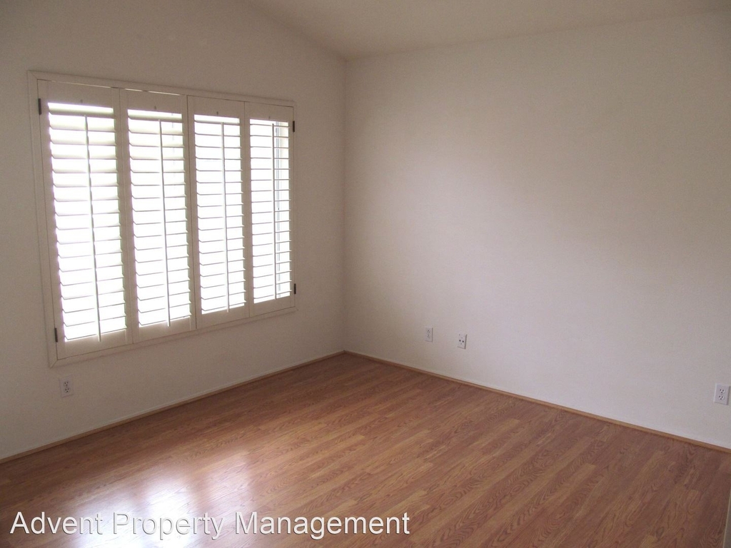 5548 Renaissance Ave. #1 - Photo 7