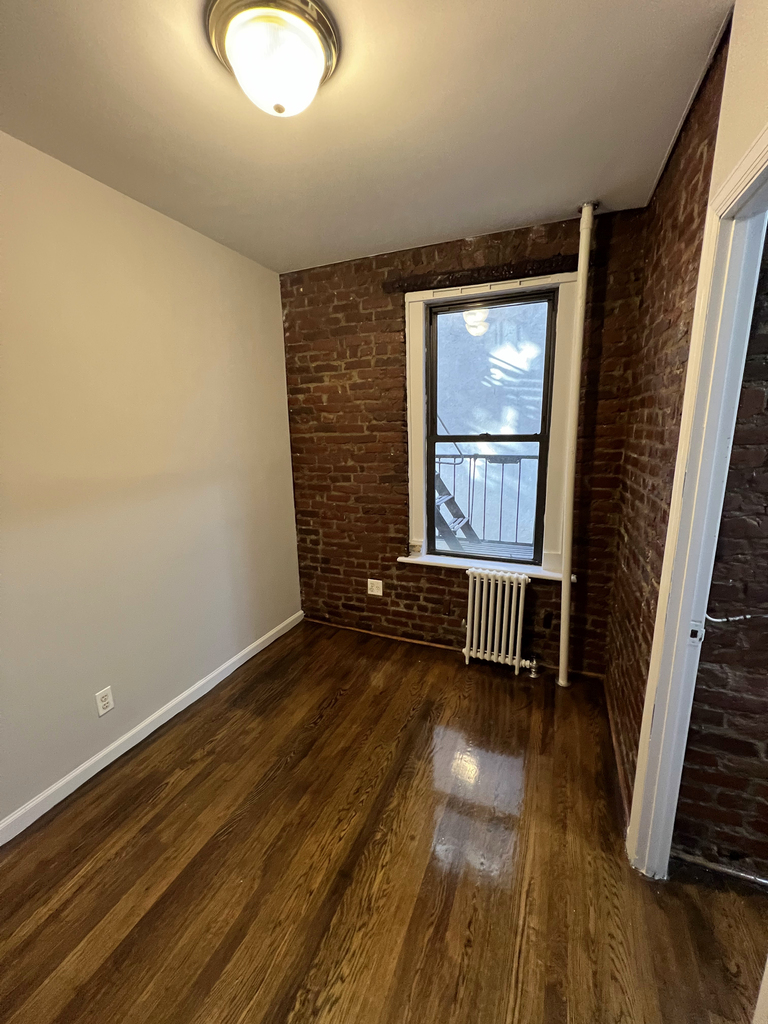 410 East 13th Street - Photo 7