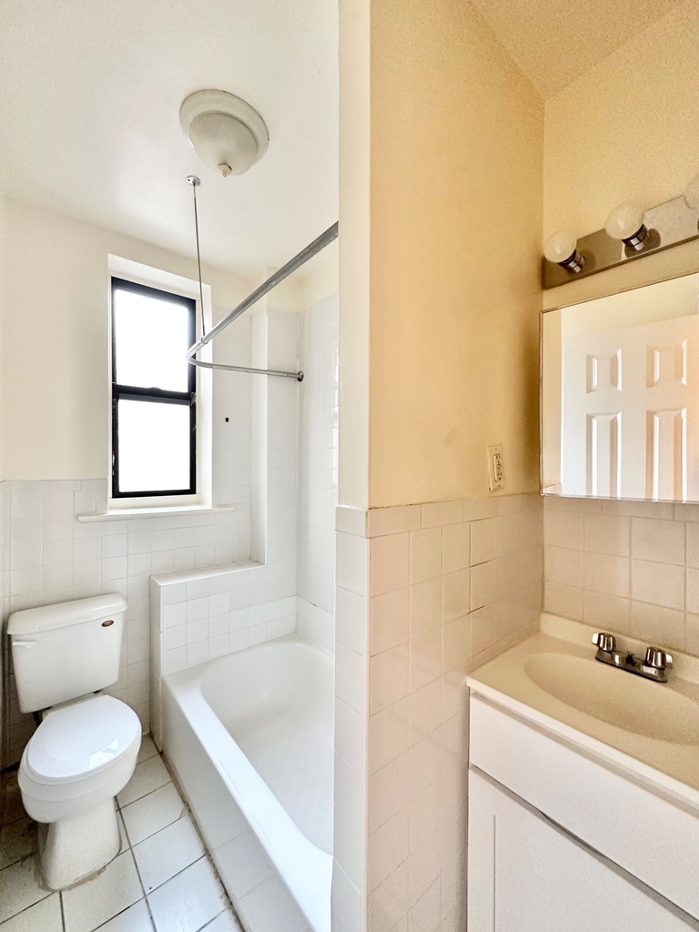 15 Wadsworth Avenue - Photo 7