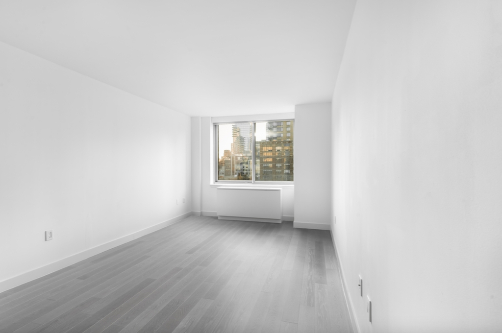 101 West End Avenue - Photo 1