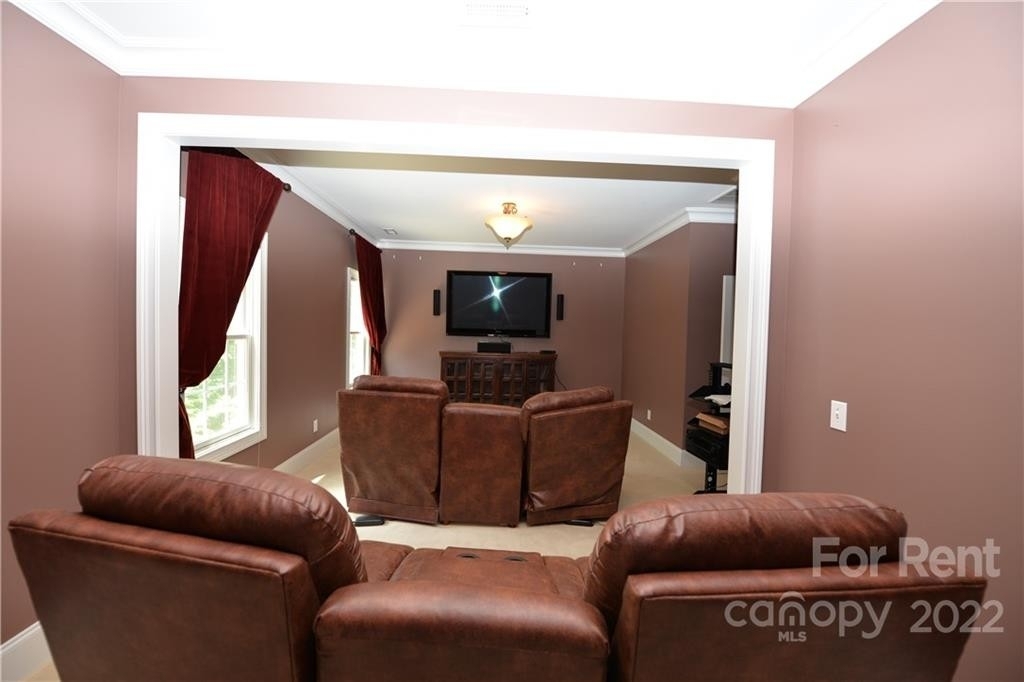 7098 Wateredge Drive - Photo 25