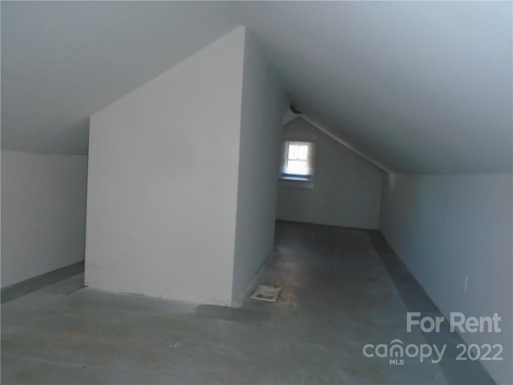 3916 Bearwood Avenue - Photo 11