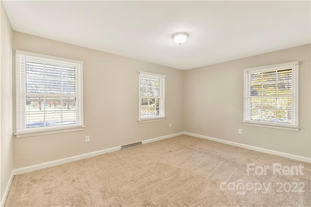 6326 Farmingdale Drive - Photo 23