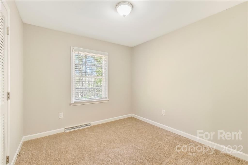 6326 Farmingdale Drive - Photo 21