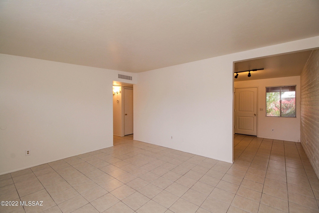 6854 E Nicaragua Drive - Photo 1