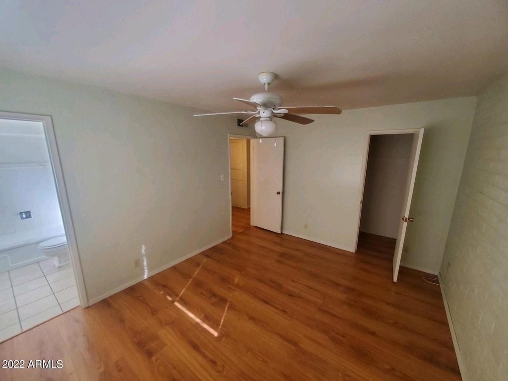 10319 W Sun City Boulevard - Photo 29