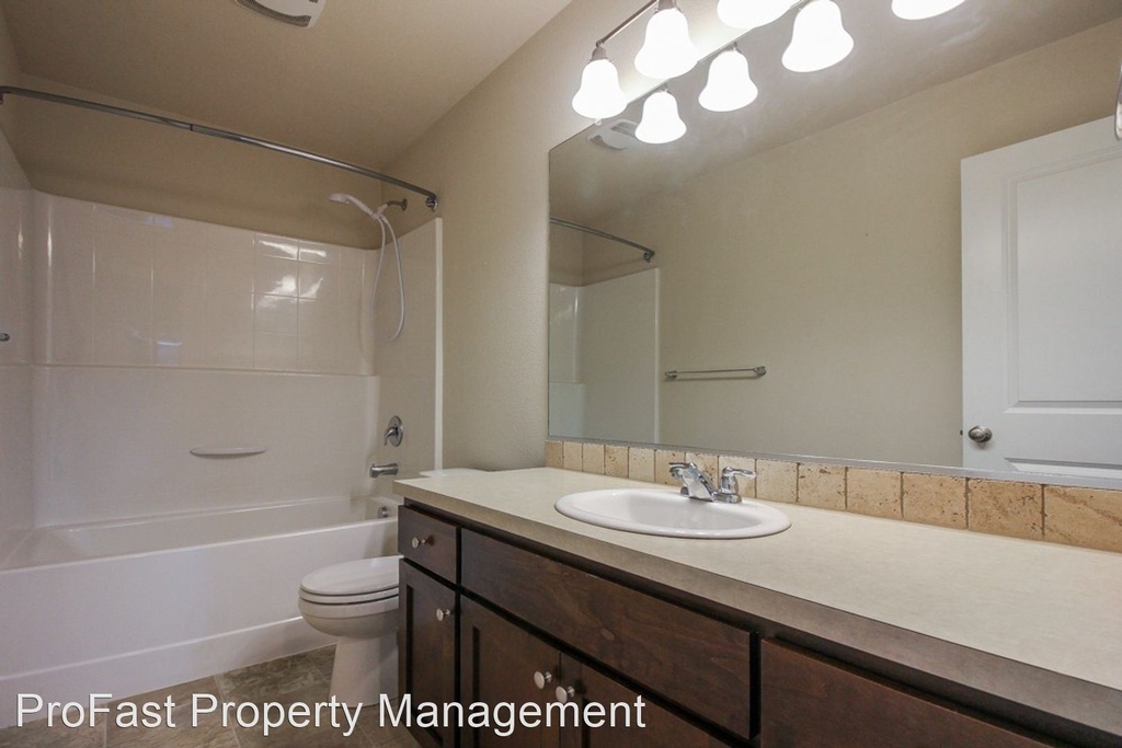 6300 Se Imagine Way - Photo 24