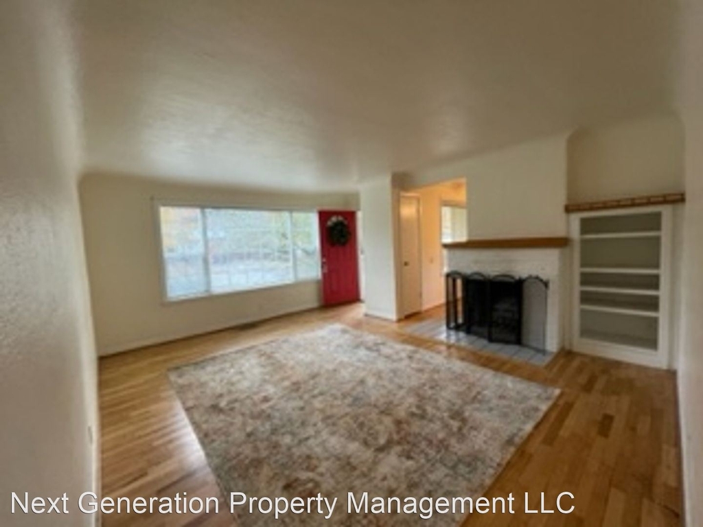 2135 W. 20th Ave. - Photo 6