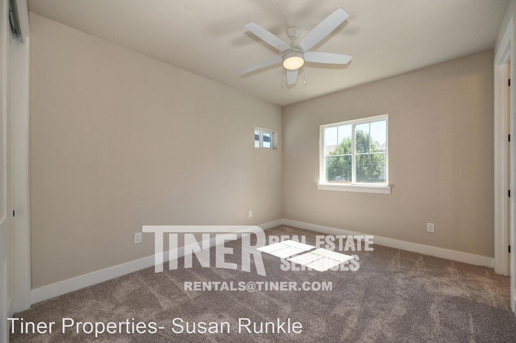 8943 Fair Oaks Blvd. - Photo 17