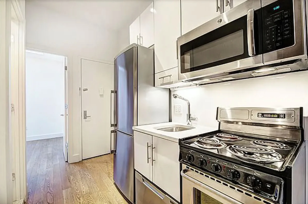 177 Ludlow Street - Photo 1