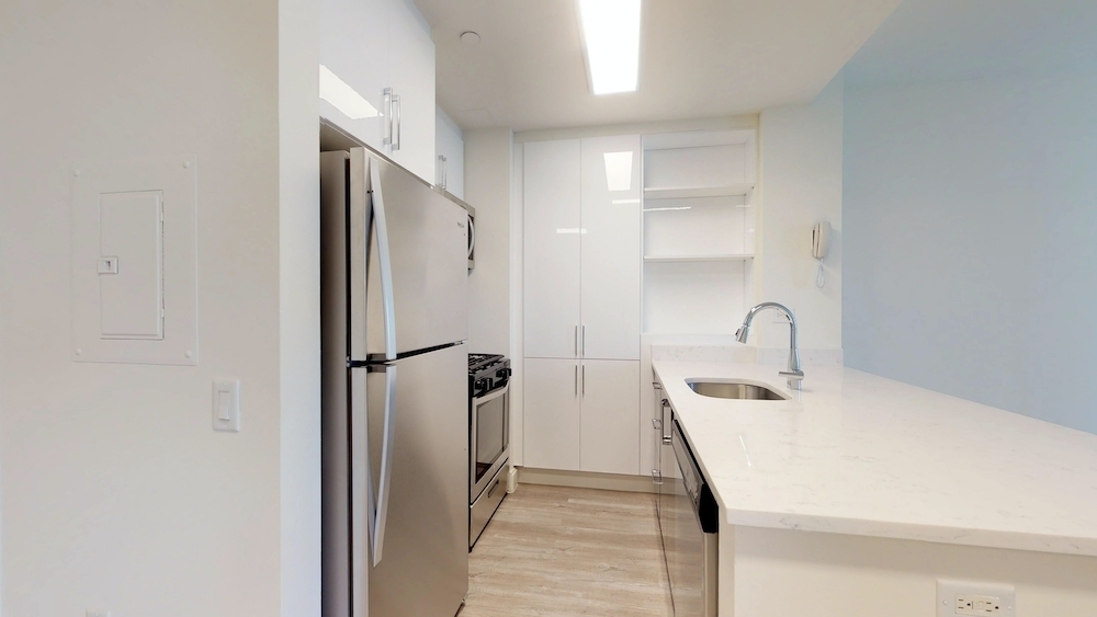 Copy of 10 Hanover Square, Unit 10f - Photo 1