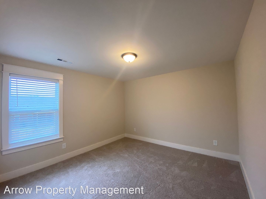 1088 River Oaks Blvd - Photo 21