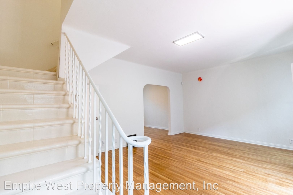 6341 Templeton Street - Photo 2