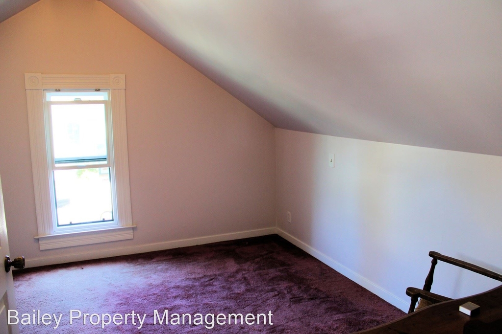 335 12th Ave - Photo 15