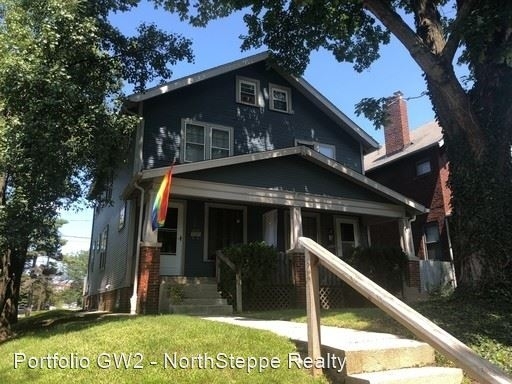 486 Vermont Ave - Photo 0