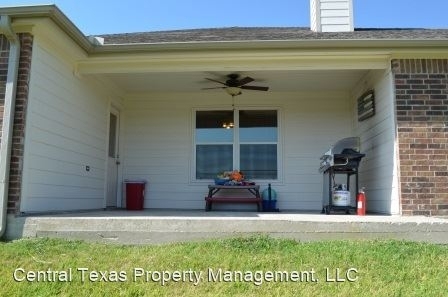 1812 Walker Place - Photo 2