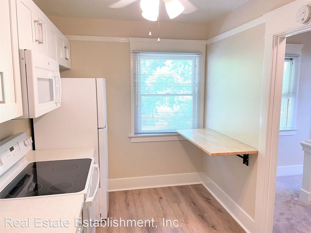 204 S. Orange St. - Photo 2