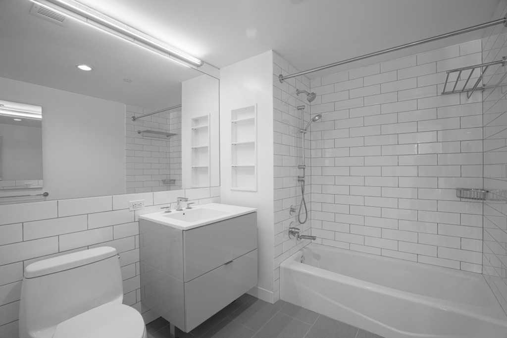 400 West 113th Street - Photo 6