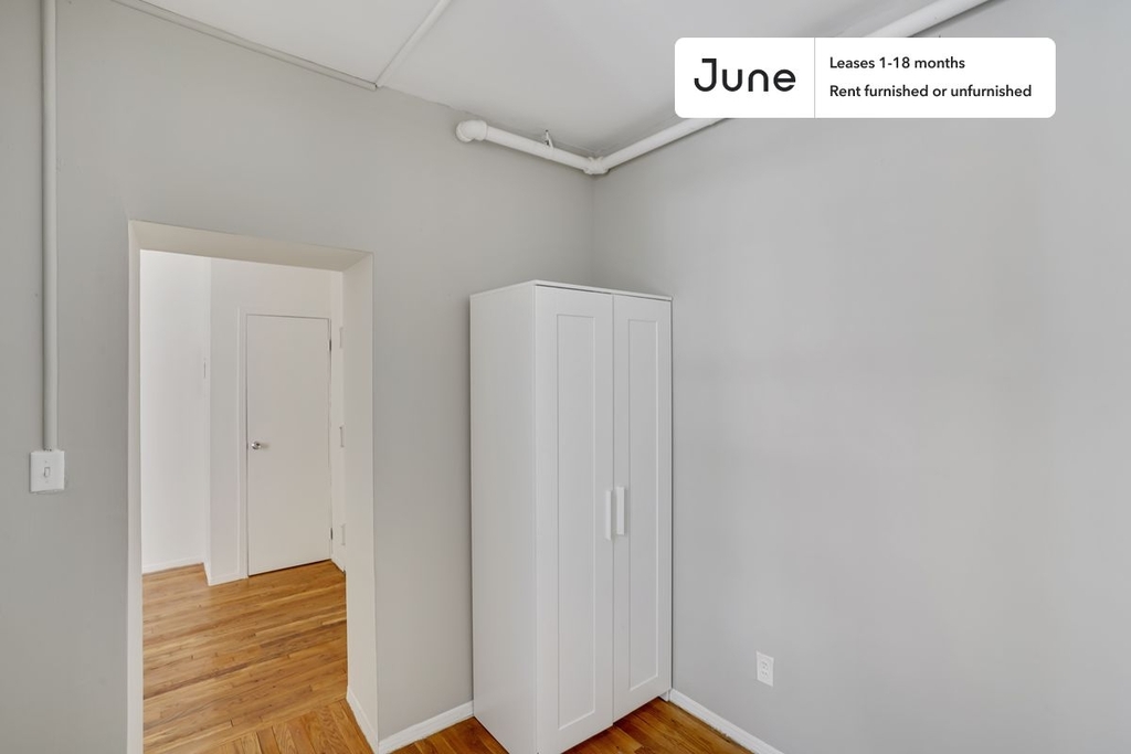 235 West 63 Street - Photo 19