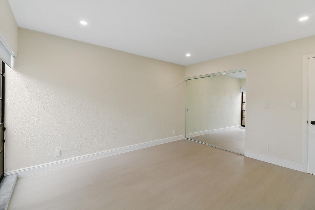 21113 Birds Nest Terrace - Photo 19