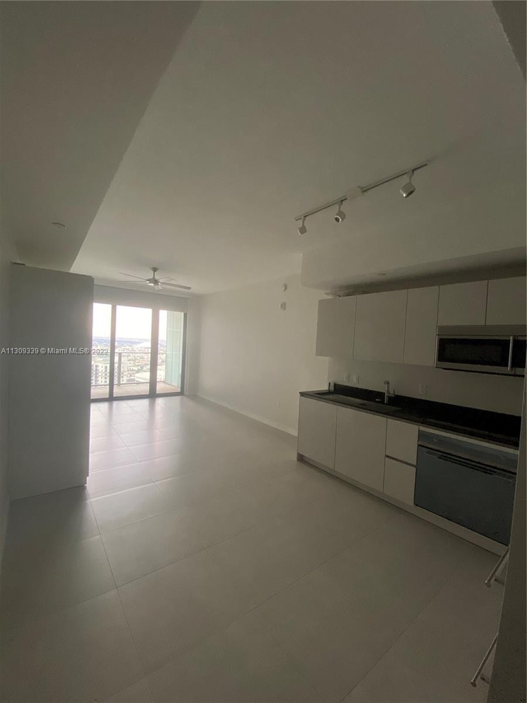 1010 Brickell Ave - Photo 3