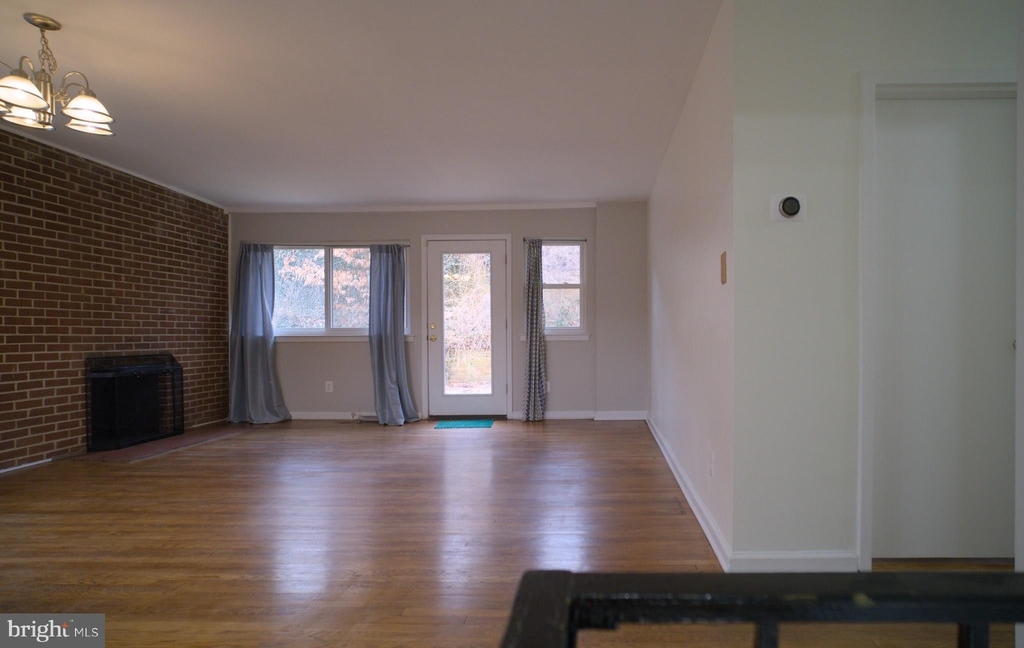 206 Wayne Avenue - Photo 4