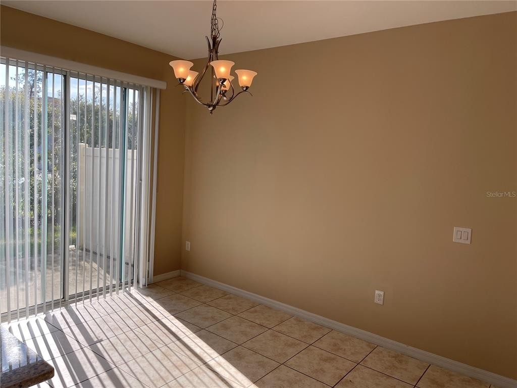 2121 Victoria Glen Drive - Photo 5